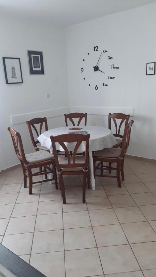 Apartment Tea Раб Екстер'єр фото